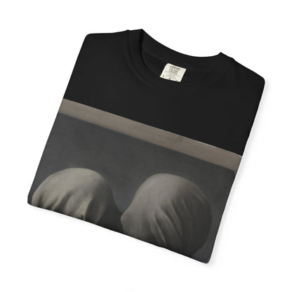 Camiseta con Estampado de Los Amantes de René Magritte – Disponible en Blanco y Negro